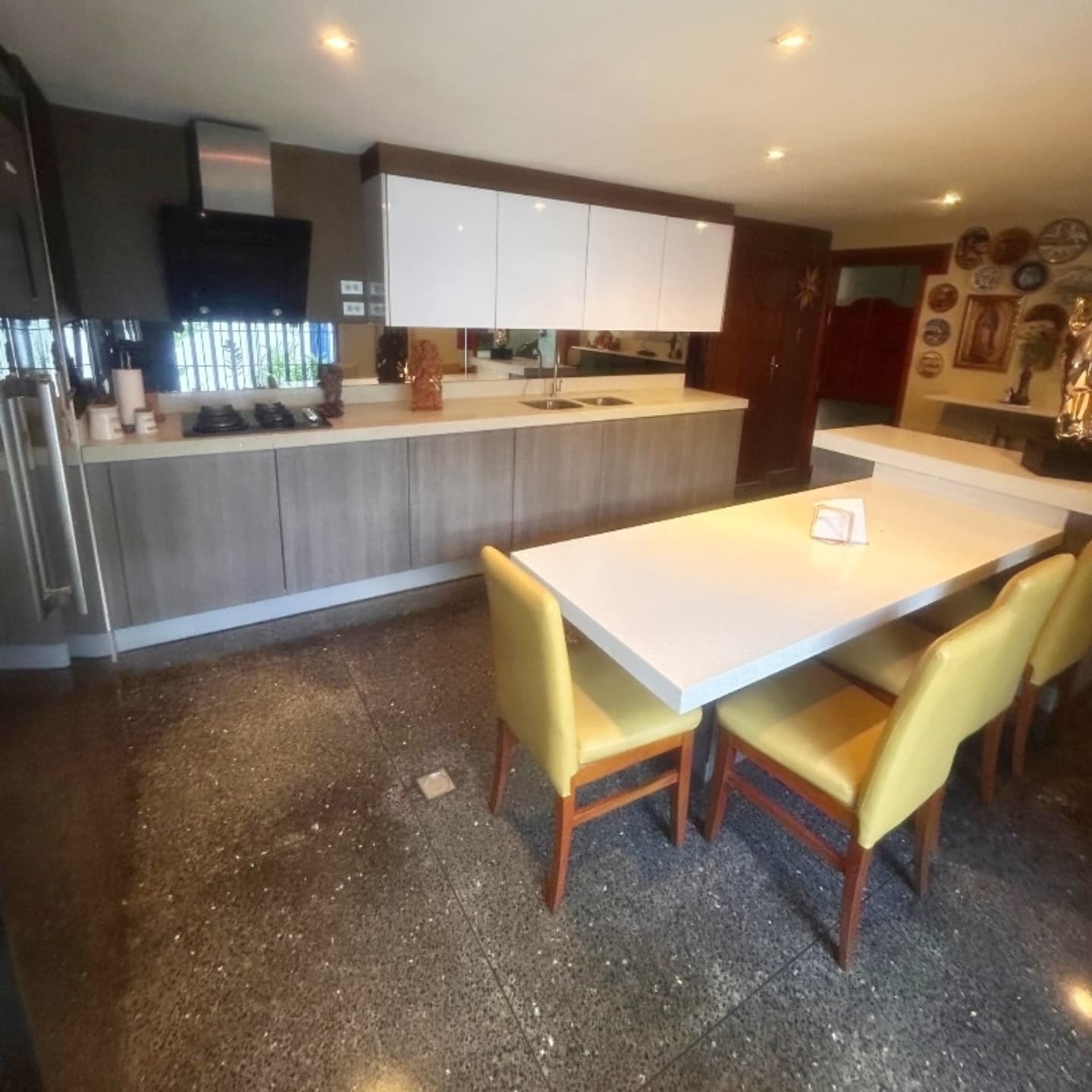 Exclsive House - Quinta en Colinas de Guataparo